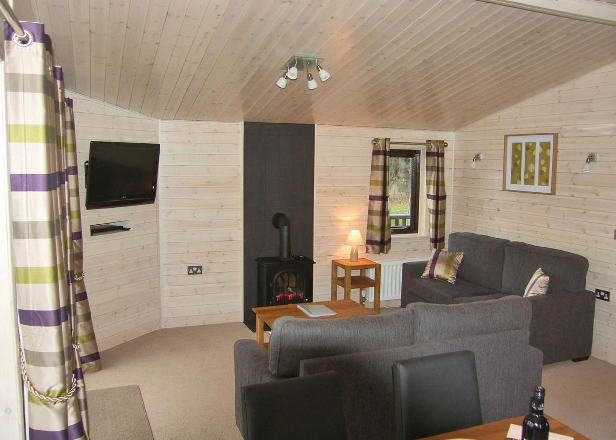 Wighill Manor Lodges Tadcaster Exterior photo