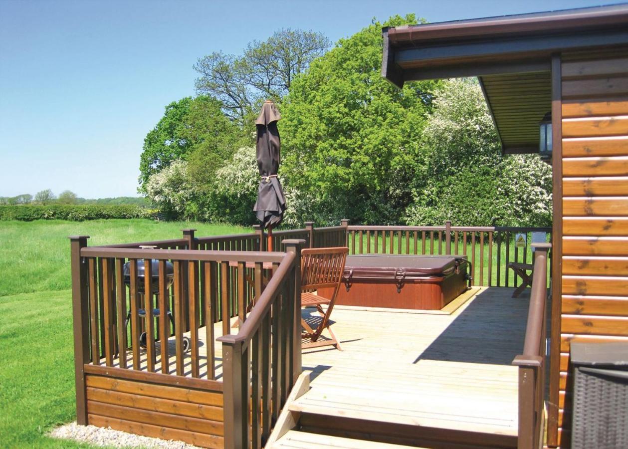 Wighill Manor Lodges Tadcaster Exterior photo