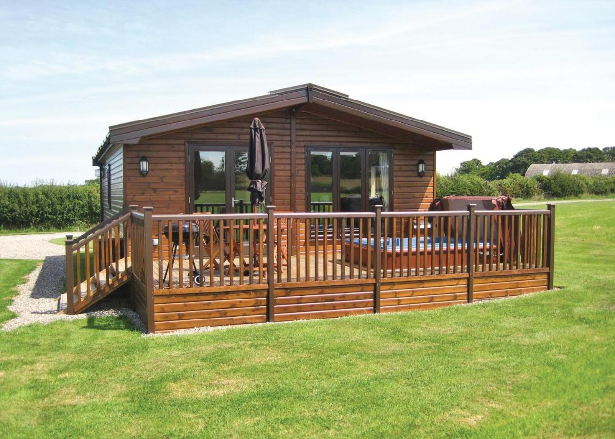 Wighill Manor Lodges Tadcaster Exterior photo