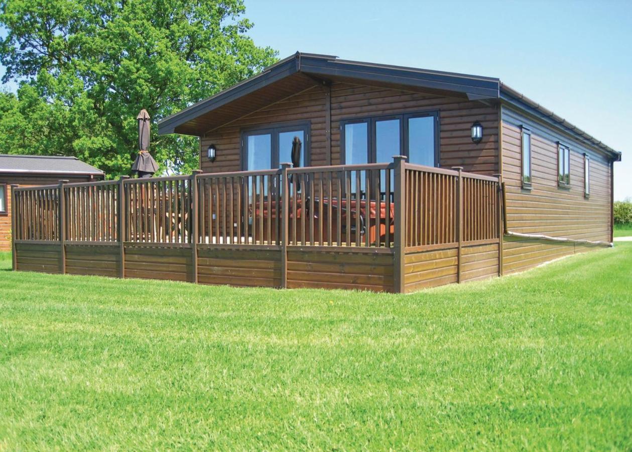 Wighill Manor Lodges Tadcaster Exterior photo