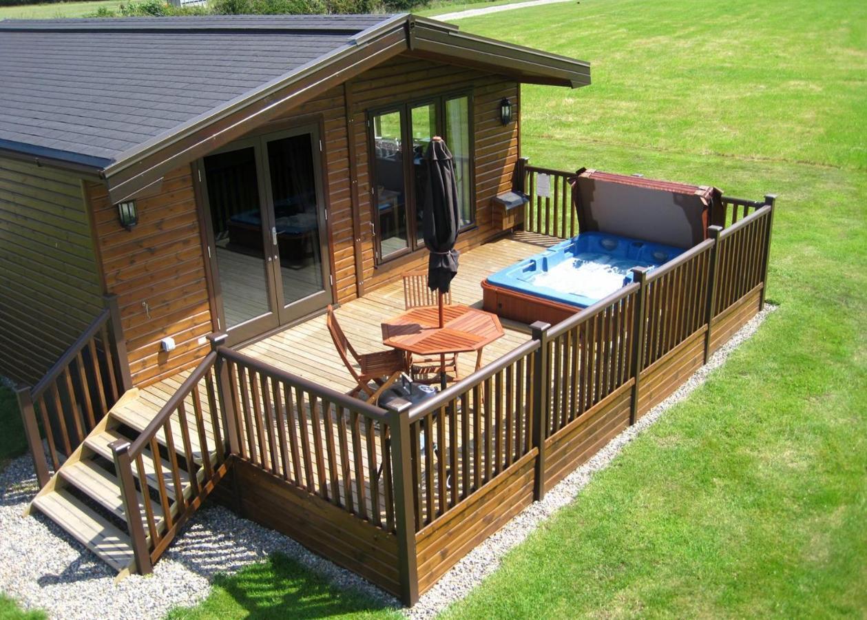 Wighill Manor Lodges Tadcaster Exterior photo